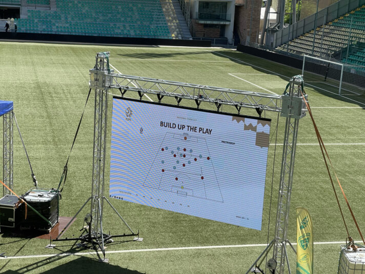 76799870-DA2F-4D3E-9D16-0EBFC557E39A