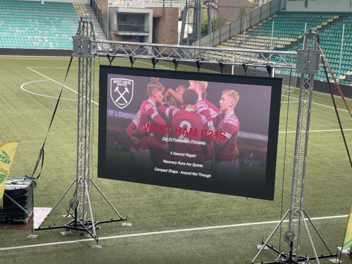 092DE4FE-AD87-47D0-88F1-DBBF4EC3648E