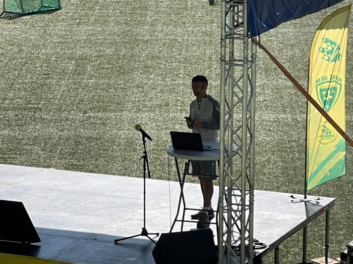 F4D0091F-2B9C-43BD-A12B-3632E0A40E70