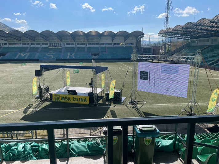 396F043B-2F24-4A4A-A44C-A6AAE93FFBA7