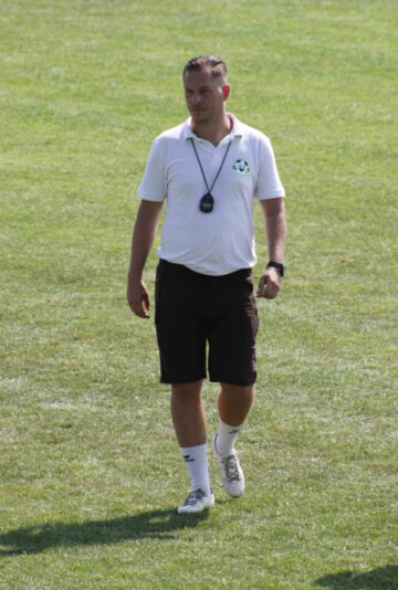 ACF7BA91-FAFF-42EA-9E2A-6AEA8CB7F404